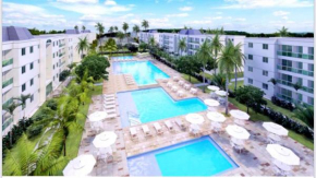 Flat Palm village